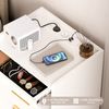 Mondeer Nachttisch LED Nachtkommode (Packung, Beistelltisch mit Steckdosen), mit LED-Beleuchtung & 2 USB Ladestation, 3 Schubladen Bild 3
