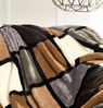Gözze - Weiche Kuscheldecke, Cashmere Feeling, Hohes Stoffgewicht 500 g/m², Antigua, 150x200 cm - Taupe/Creme/Schoko Bild 2