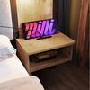 Flieks Holzbett, Doppelbett 160×200cm mit Leselampe, Nachttisch mit Aufladen, Sitzbank Bild 4