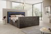 PROMETO Möbel Boxspringbett Doppelbett mit Matratze, Schubladen TV-Lift LED Beleuchtung, inkl. 7-Zonen-Taschenfederkernmatratze, TV-Lift im Fußteil, Topper Bild 3