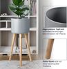 KHG Blumentopf Pflanzkübel Grau 28 cm Durchmesser | Pflanzenständer im Scandi Look Höhe 67 cm | Übertopf aus Metall wasserfest mit Holzbeinen, ideal für Wohnräume & Büro Bild 4