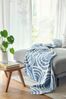 Wohndecke Asmara, IBENA, im organischen Design Bild 3