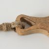 Boltze | Schneidbrett Lela | Mango-Holz | Herzausschnitt im Griff | Größe: 30x19x2 cm | mit praktischer Schlaufe Bild 3