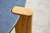 Gartencouchtisch Domino aus Teak, modern rund, anthrazit und natur, Ø 70 cm Bild 4