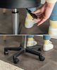 dibea MH00556 Drehhocker aus Kunstleder Rollhocker Praxishocker Büro-Hocker höhenverstellbar mit Rollen Schwarz Bild 3