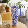 Isolierte Edelstahl-Trinkflasche mit Griff und Strohhalm, doppelwandig 1,2 L Blumen Bild 2