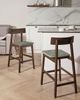 Set mit 2 Barstühlen ISANTI Holz Dunkelbraun Grün Bild 3
