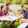 tectake Campingtisch Vani (1-St, 3 tlg), Kompakte Campinggarnitur mit Klappfunktion Bild 3