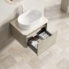 Badezimmer-Waschtisch, Schwebend Weißes Ovales Waschbecken Travertin-Sintersteinplatte gebogene Kanten Sperrholzschrank mit Schublade vormontiert, Sperrholz+Stein, Eiche creme Holzmaserung, 60 cm Bild 2