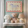 Poster Kinderzimmer Pferd · Lila Pony mit Punkten · Niedliches Tierposter für Mädchenzimmer & Babyzimmer · Skandi Deko · Print ohne Rahmen - 50x70cm Bild 3