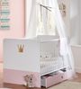 Babyzimmer Cindy Kinderzimmer Komplett Set in Weiß und Rosé in verschiedenen Varianten wählbar - 7 teilig , 3 türiger Kleiderschrank + Babybett + Wickelkommode + Umbauseiten + Bettschubkasten + Seitenregal + Wandboard Bild 2