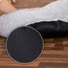 lionto Donut Katzenkissen, rundes Bett mit Plüschbezug & Anti-Rutsch-Boden, erhöhter Rand für Geborgenheit, 50 cm Durchmesser, hellgrau Bild 4