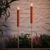 Lights4fun LED Gartenleuchte 2er Set TruGlow® Solar Stabkerzen terracottafarben Bild 2