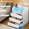 MSMASK Nachttisch mit LED-Beleuchtung und Steckdosen, 3 Schubladen, 45 x 35 x 61 cm (2-St), Nachtschrank mit Sichtbarer Glastischplatte Bild 3