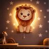 COZYCOLLECTIONS LED Wandleuchte Löwe mit Krone LED-Nachtlicht Braun Gold, LED, Warmweiß, Montessori-inspiriertes Nachtlicht mit sanftem Wohlfühllicht Bild 2