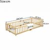 Flieks Montessori Bodenbett 90 × 200 cm aus Kiefernholz, Kinderbett mit Rundum-Schutzgitter, zentralem Einstieg und abgerundeten Kanten, Natur Bild 4