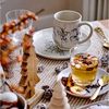 Bloomingville Becher Bloomingville Becher HOLLIE Weihnachtsblumen Motiv Bild 2