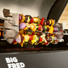 BURNHARD® Drehspieß-Rondell aus Edelstahl, inkl. 6 XL-Grillspieße & Pressplatten, für gleichmäßiges Grillen auf dem Drehspieß, geeignet für Heckbrenner & Grillspieß bis 8 mm, spülmaschinengeeignet - Multi-Color - #945960 Bild 4