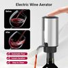 Todeco Elektrischer Weinflaschenöffner Set, 4-in-1 Weinöffner Set mit Wiederaufladbarer Korkenzieher, Automatischer Weinbelüfter, Folienschneider und Vakuum Weinstopfen, Geschenkset für Weinliebhaber Bild 5