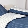Traumschlaf Mako-Soft-Seersucker Wendebettwäsche Tango denimblau | 200x220 cm + 2 x 80 x 80 cm Bild 4