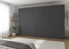 Rauch Möbel Alabama, Kleiderschrank für Schlafzimmer, Kinderzimmer, Wohnzimmer, Garderobe, Flur, 8-türig, mit Zubehör Premium, Farbe Grau metallic, Schwarz, Breite 360 cm Bild 2