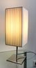 TRANGO Stehlampe, 2022 Design Tischleuchte mit Plissee Lampenschirm & Chrom Lampenfuß *CANNES* Tischlampe mit 1x E27 Lampenfassung für LED Leuchtmittel (nicht enthalten) Wohnzimmer Lampe, Nachttischlampe, LxBxH: 14x14x43cm, Fensterbank Leuchte, Schreib... Bild 2