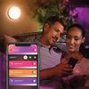 Philips Hue White and Color Ambiance LED Außenwandleuchte Daylo, dimmbar, bis zu 16 Millionen Farben, steuerbar via App, kompatibel mit Amazon Alexa (Echo, Echo Dot), schwarz Bild 2