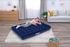 Doppelluftbett mit integrierter Fußpumpe 203 x 152 x 28 cm Bild 2