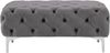 Vente-unique - EDWINA Pouf SamtStoff Grau - B 62 cm x H 44 cm x L 103 cm Bild 4