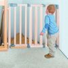 roba Treppenschutzgitter 'Safety Up' 93,5 - 120,5 cm - ohne Bohren mit Ampelfunktion - Holz massiv Bild 5