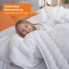 sleepling 190203 Kinderwagen Set Bettdecke + Kopfkissen Auflage | Babywagen Set Decke Kissen | Made in EU | Waschbar 60 Grad | Ökotex 100 | 60x78 cm + 30x35 cm, weiß Bild 5
