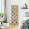 Bilderdepot24 Garderobenpaneel Design Muster Polster Beige (ausgefallenes Flur Wandpaneel mit Garderobenhaken Kleiderhaken hängend), moderne Wandgarderobe - Flurgarderobe im schmalen Hakenpaneel Design Bild 4