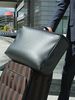 Reise Matratzenauflage für Flugreisen als Handgepäck aus Viscoschaum mit Tasche Kunstleder Bild 3