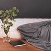 Blumtal® Spannbettlaken 135x190 cm Basics Jersey - Bettlaken 135x190 cm aus 100% Baumwolle - Oeko-TEX zertifiziertes Spannbetttuch 135x190 cm - Matratzenbezug 135x190 cm - Leintuch - Bettbezug - Grau Bild 3