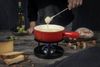 KUHN RIKON Fonduetopf KUHN RIKON Caquelon Fondue Set 8-tlg. Induktion Eisenguss Ø 24 cm rot Bild 4