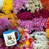 speecheese Tasse Hummel auf Blumenwiese Kaffeebecher in hellblau Bild 3