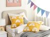 Kissen 2er Set Geometrisches Muster LEEA Baumwolle 45 x 45 cm Gelb Bild 2