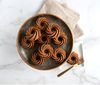 Nordic Ware | Heritage | Bundtlette-Kuchen | Aluminium | Gold | Mini-Gugehupfl-Design Bild 4