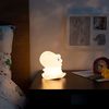 Navaris LED Nachtlicht Dino Design - aufladbar mit Micro USB Kabel - Süße RGB Farbwechsel Kinder Nachttischlampe - Dinosaurier Schlummerlicht Weiß Bild 2