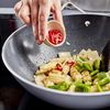 Keramischer Wok DEMEYERE Alu Pro 5, 30 cm Bild 3