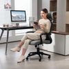HOMCOM Bürostuhl, Ergonomischer Schreibtischstuhl mit Armlehne, Kopfstütze, Höhenverstellbarer Drehstuhl mit Wippfunktion, Computerstuhl mit Kunstwolle-Optik, Dunkelgrau Bild 2