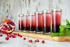 6 Schnapsgläser mit Holzbrett Verkostungsset Tequilagläser Wodkagläser Stamper Bild 2