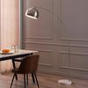 Teamson Home Bogenlampe Gebogene Stehlampe aus Metall mit Marmorimitat-Sockel grau Bild 3