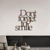 dekoratives Wandaccessoire aus Metall, 'Rusty Dont Forget For Smile', 70 x 0,15 x 67, Antiquität Bild 2