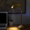 Golden Snitch Paladone Posable Schreibtischlampe - Offiziell lizenziertes Harry Potter Licht für Nachttisch Lesen, flexibler Hals, Geschenk für Home Office Decor Bild 3