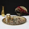 HOME DECO FACTORY, KA0114, Decorative Tray in Gold Metal, elegant and Versatile Design, ideal for Table or Decoration, Diameter 475 cm, Gold Color Bild 3
