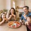 Lashuma Pizzateller Tomate Mozzarella, (1 St), Runde Keramik Pizzaplatte groß Ø 33 cm Bild 2