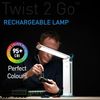 daylight Twist 2 GO - Tragbare, leichte Schreibtischlampe faltbar mit Akku - E35090 - Dimmbar und der Akku hält 8 Stunden - LED-Leselampe - Tageslichtlampe - Energieeffizient - Design - Weiß Bild 3