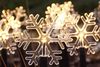 Gartenpirat Gartenleuchte LED Leuchtstäbe Schneeflocke warmweiß 10 Erdspieße Batteriebox Timer, LED fest integriert, Warmweiß, Batteriebox, Timerfunktion Bild 3