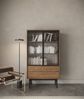 Selsey 'Olar' Vitrine mit 2 Regalböden, Holzoptik Carini Nussbaum, ca. 150 x 85 x 41 cm Bild 3